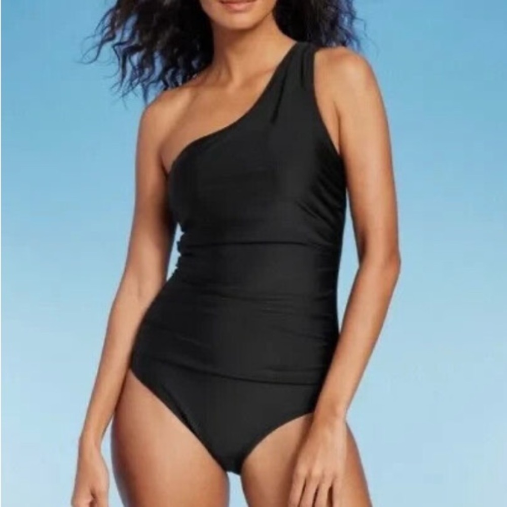 Kona Sol Black Tummy Control One Shoulder Ruched Womens One Piece Swimsuit M NEW